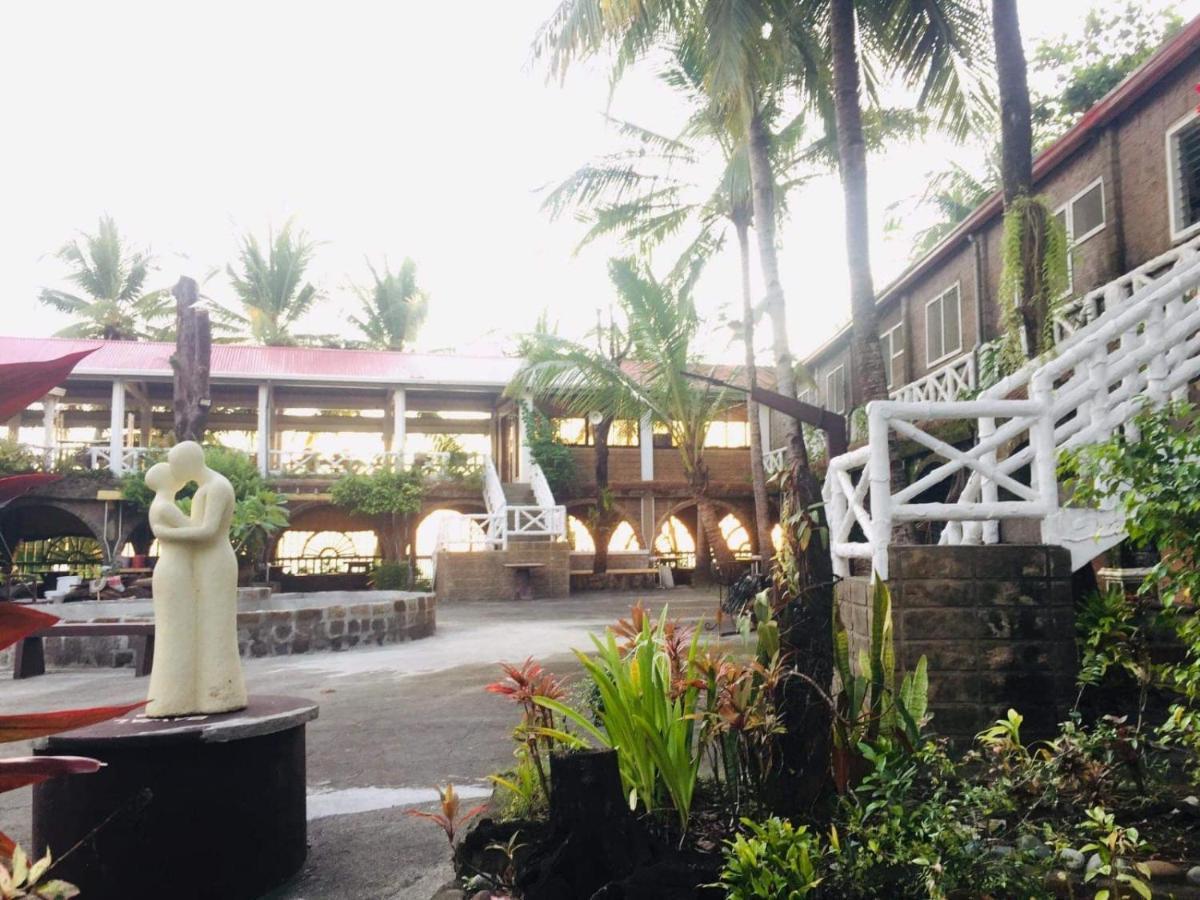 Sunbloom Beachfront Hotel And Restaurant Zambales Sinabacan Eksteriør bilde